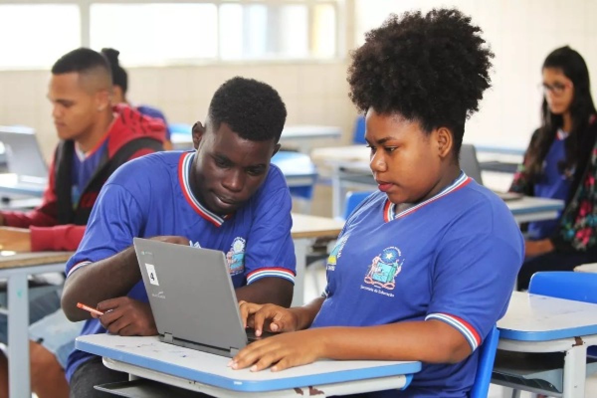 Secretaria de Educação da Bahia publica orientações para o uso de IA em escolas estaduais