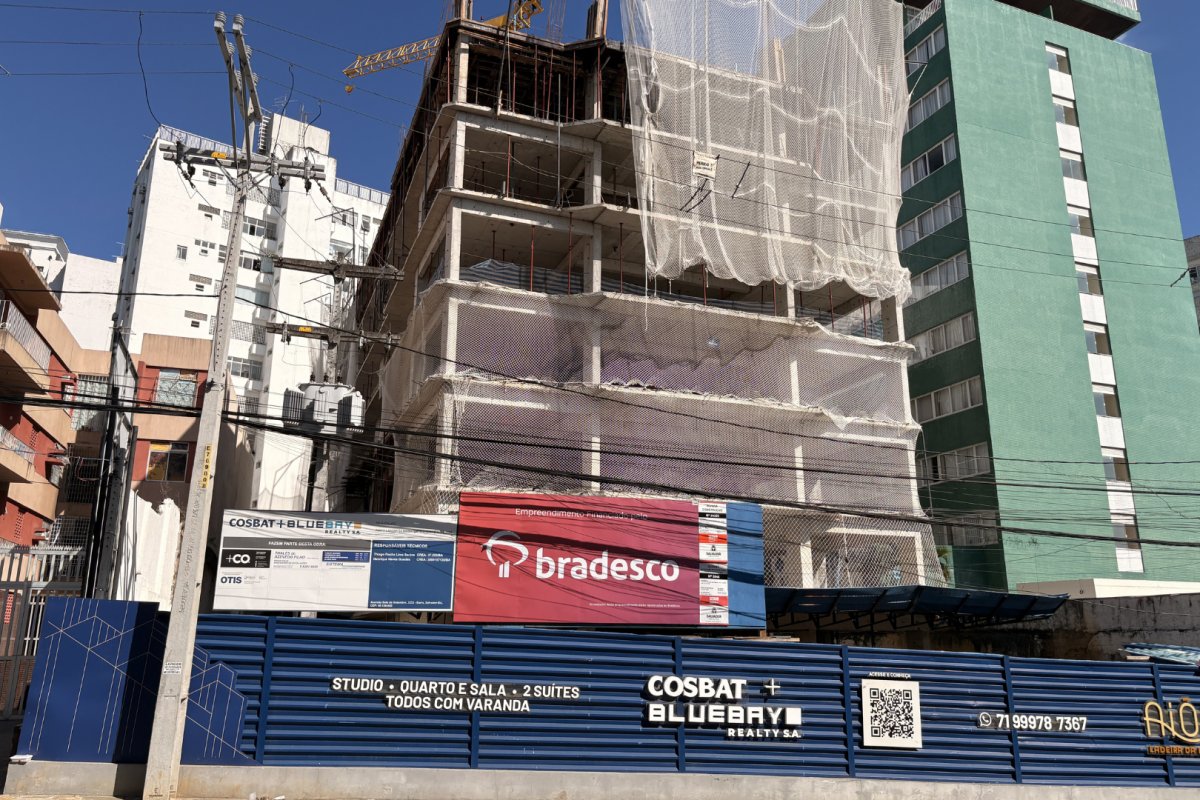 Vídeo: Obra de edifício de luxo envolvido em escândalo com Geddel é retomada na Ladeira da Barra