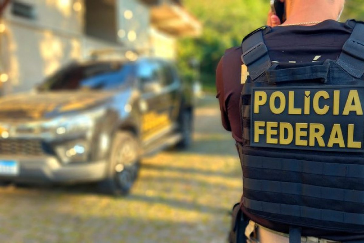 Grupo suspeito de causar prejuízo de R$ 1,2 milhão, em fraudes contra Caixa Econômica, é alvo de operação da Polícia Federal na Bahia