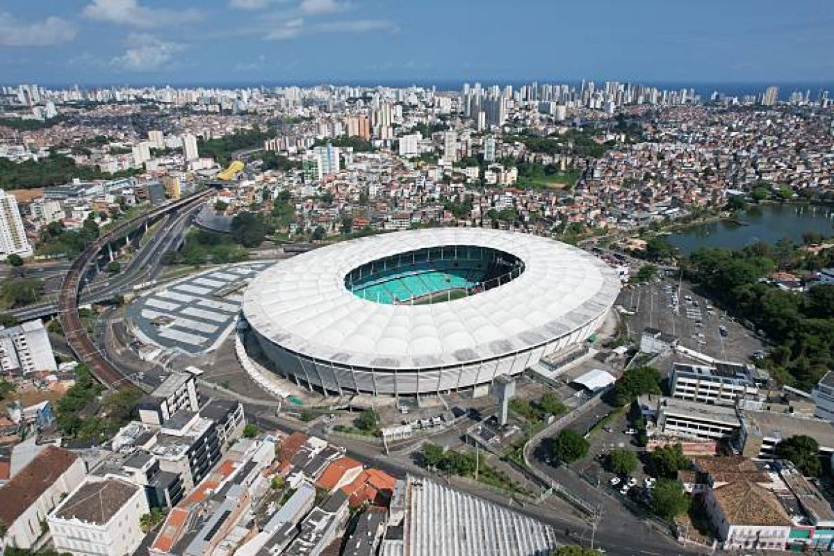 Chileno é preso por crime de racismo durante jogo entre Bahia e O’Higgins, na Arena Fonte Nova 