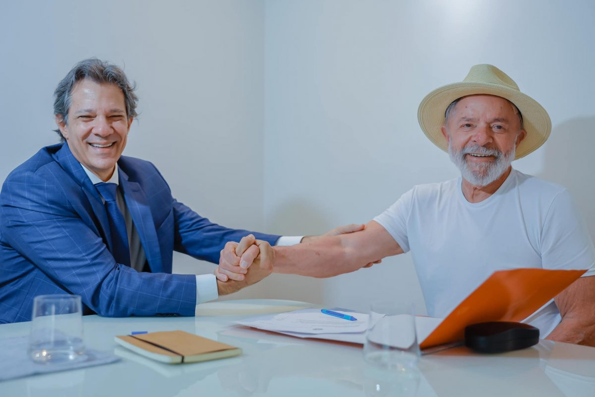 Eleições 2026: Haddad aceita convite de Lula para ser candidato ao governo de SP