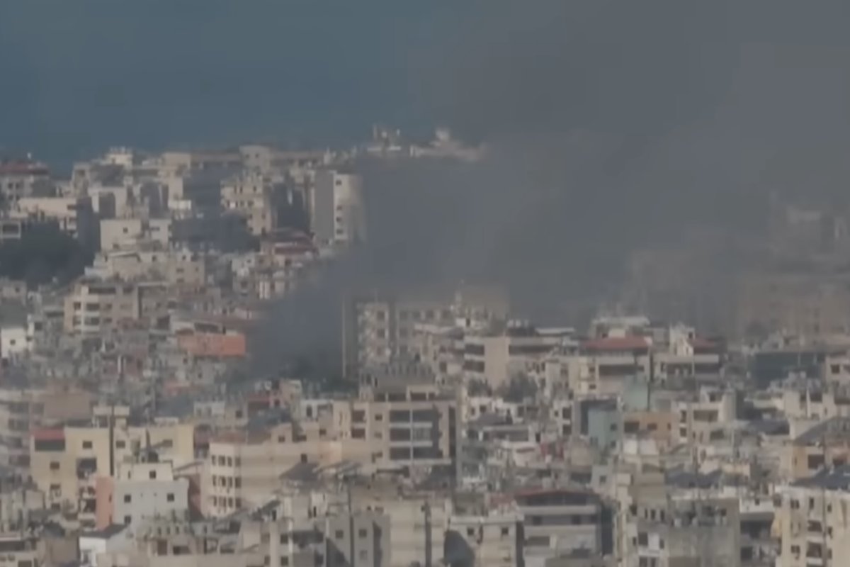 Tropas israelenses invadem sul do Líbano 