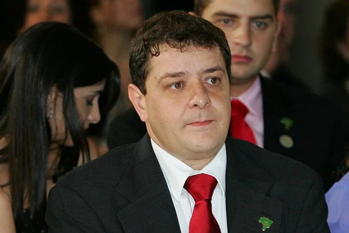Lulinha pede suspensão de quebra de sigilo a Flávio Dino, diz colunista
