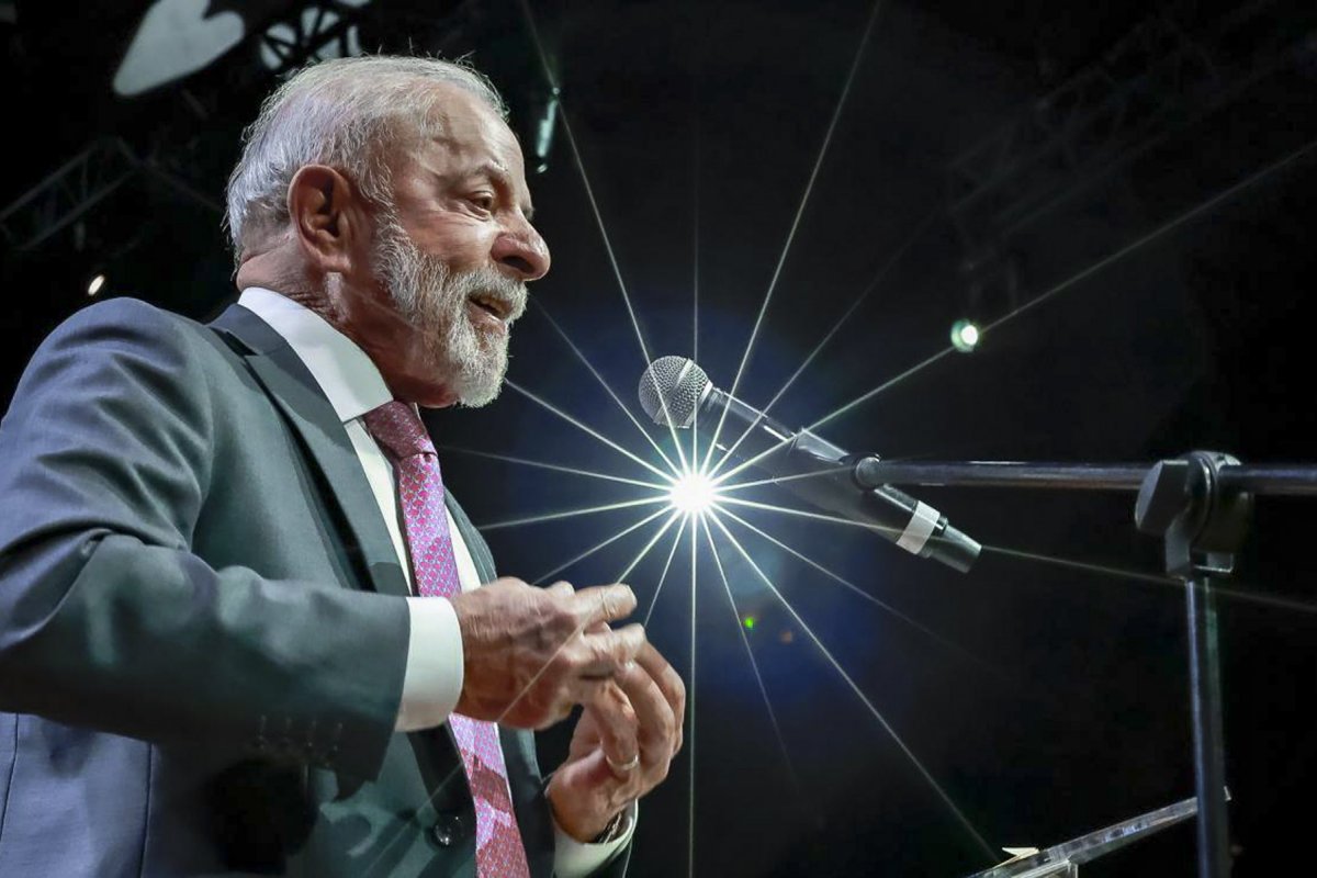 Lula assina decreto que regulamenta, pela primeira vez, salvaguardas em acordos comerciais do Brasil