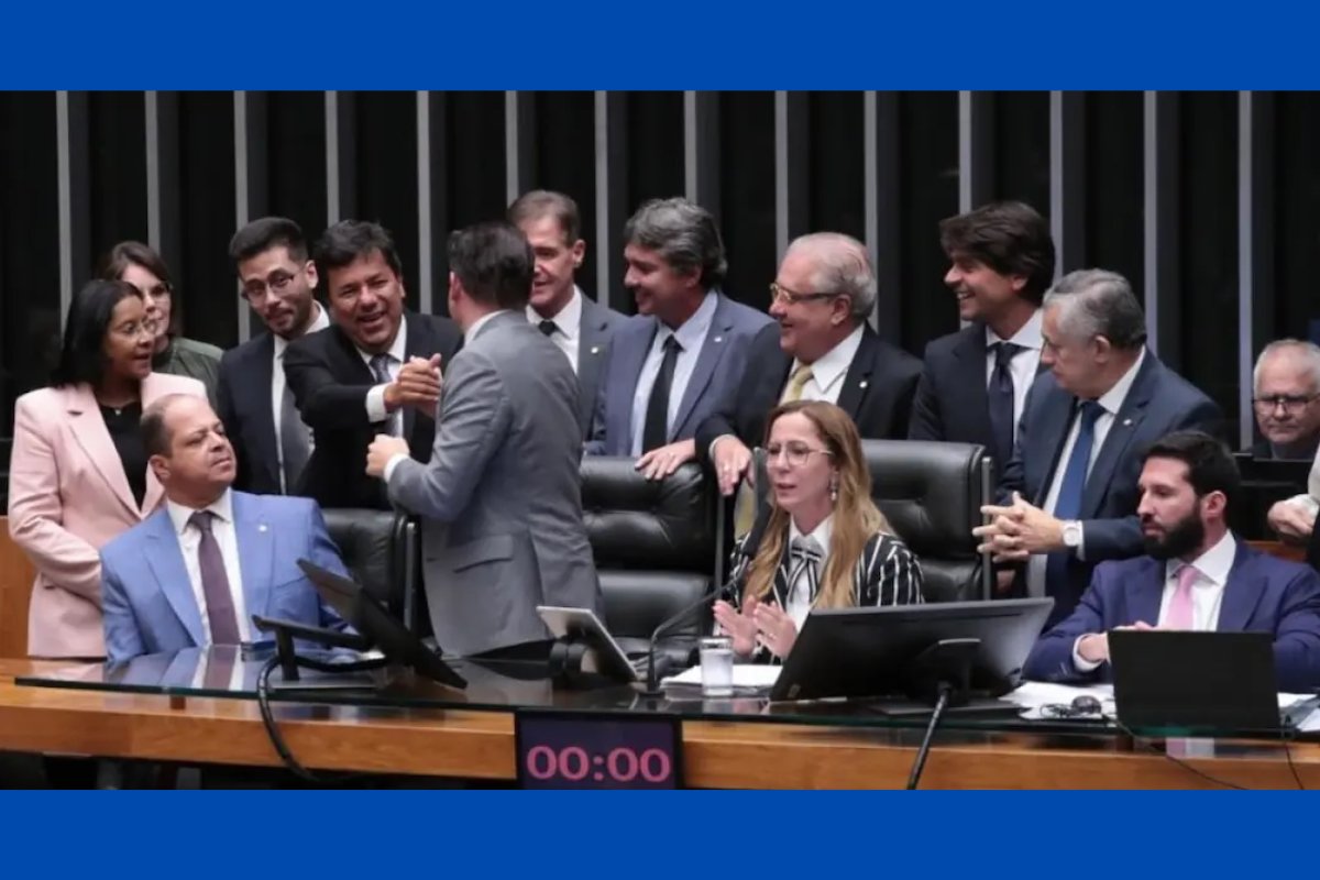 PEC da Segurança Pública é aprovada em  2º turno e vai ao Senado