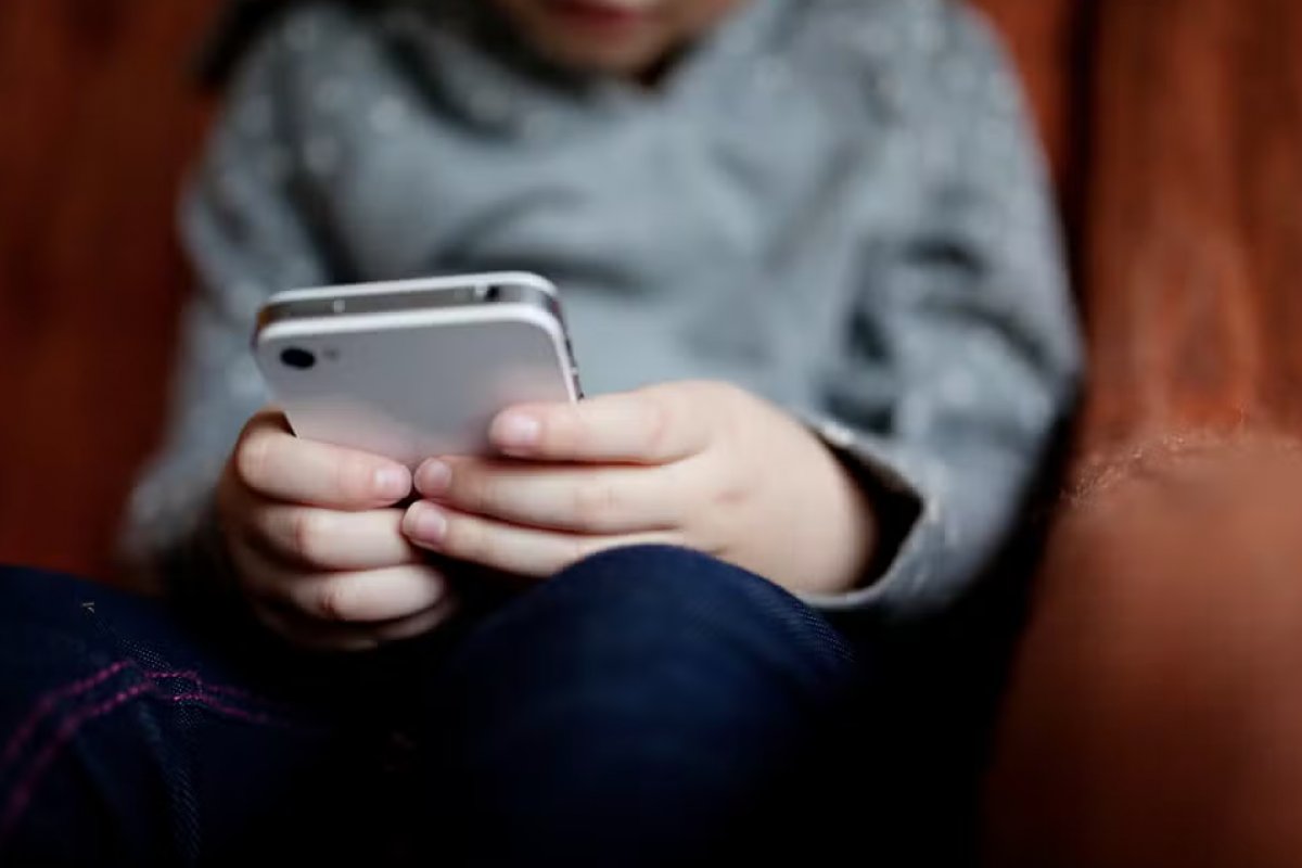 Quase 3 milhões de crianças e adolescentes já foram vítimas de violência sexual online, diz pesquisa
