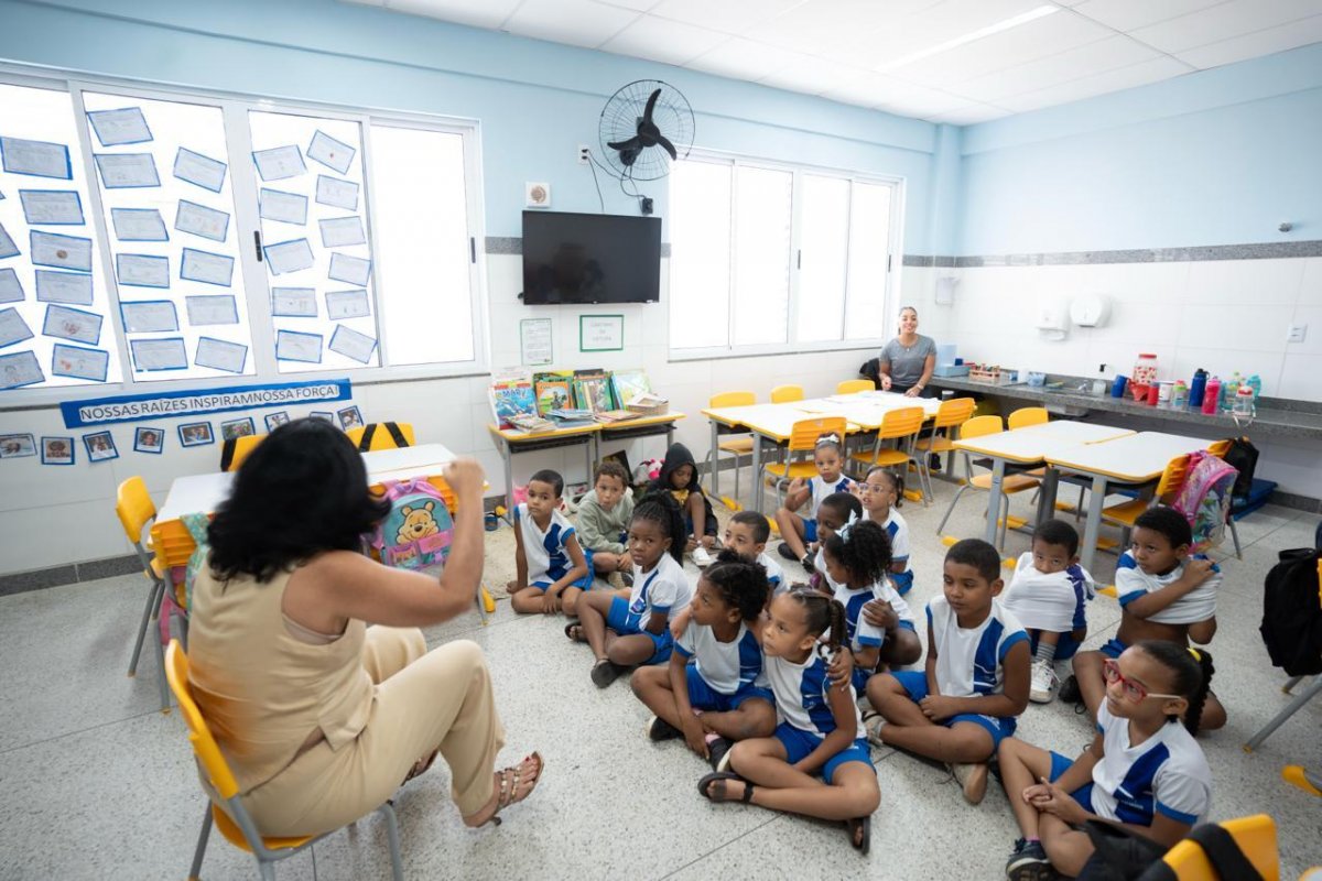 Prefeitura envia à Câmara PL que prevê reajuste de 5,4% no piso dos professores
