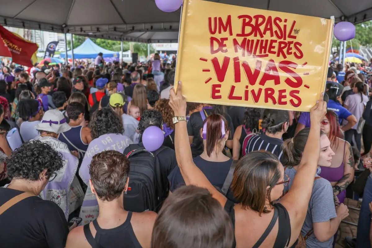 Autonomia financeira é prioridade para mulheres, aponta pesquisa