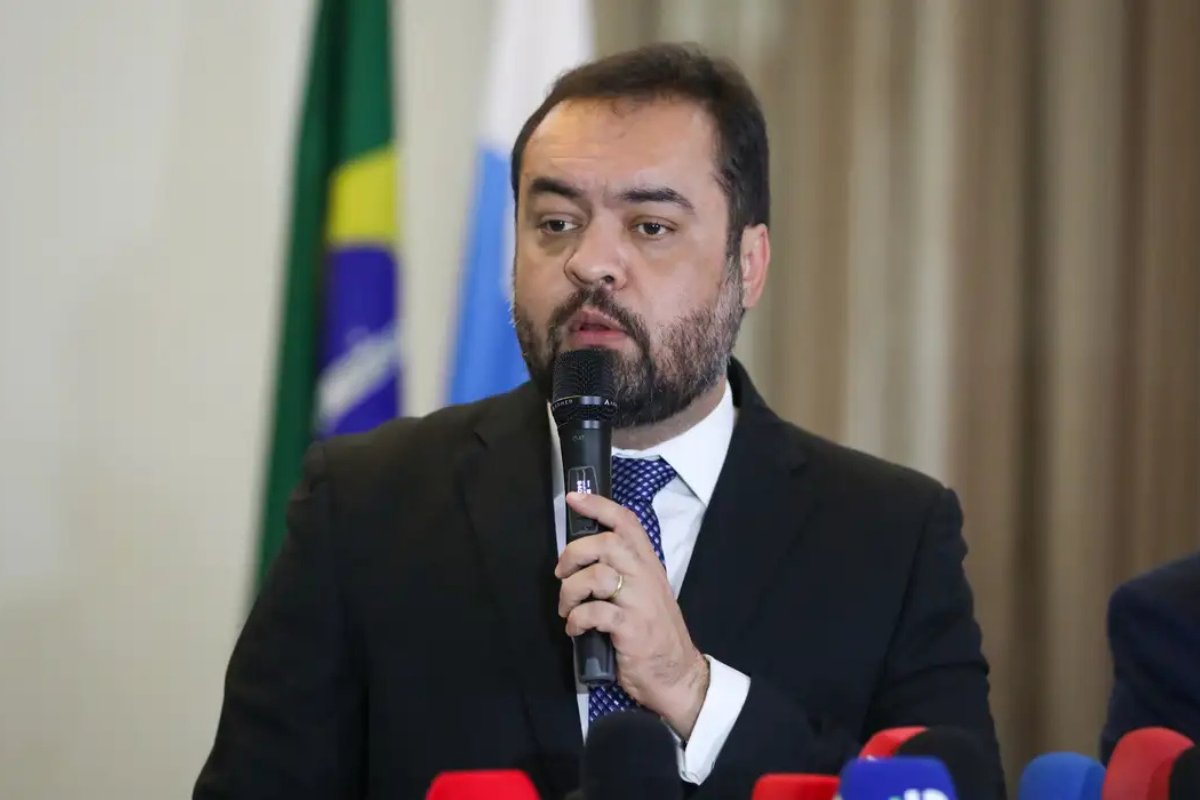 Aliados buscam saída para Castro concorrer ao Senado caso condenado pelo TSE