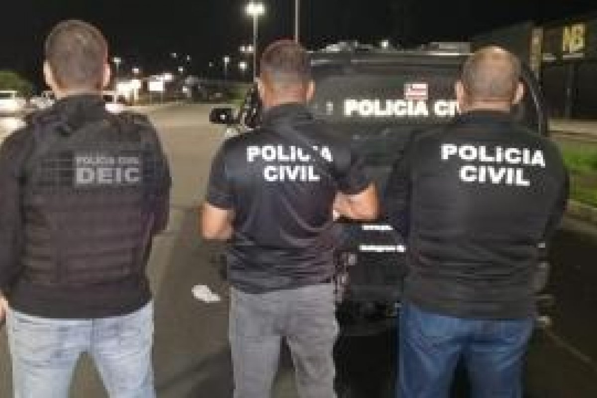 Motorista é preso por atropelar entregador em Feira de Santana