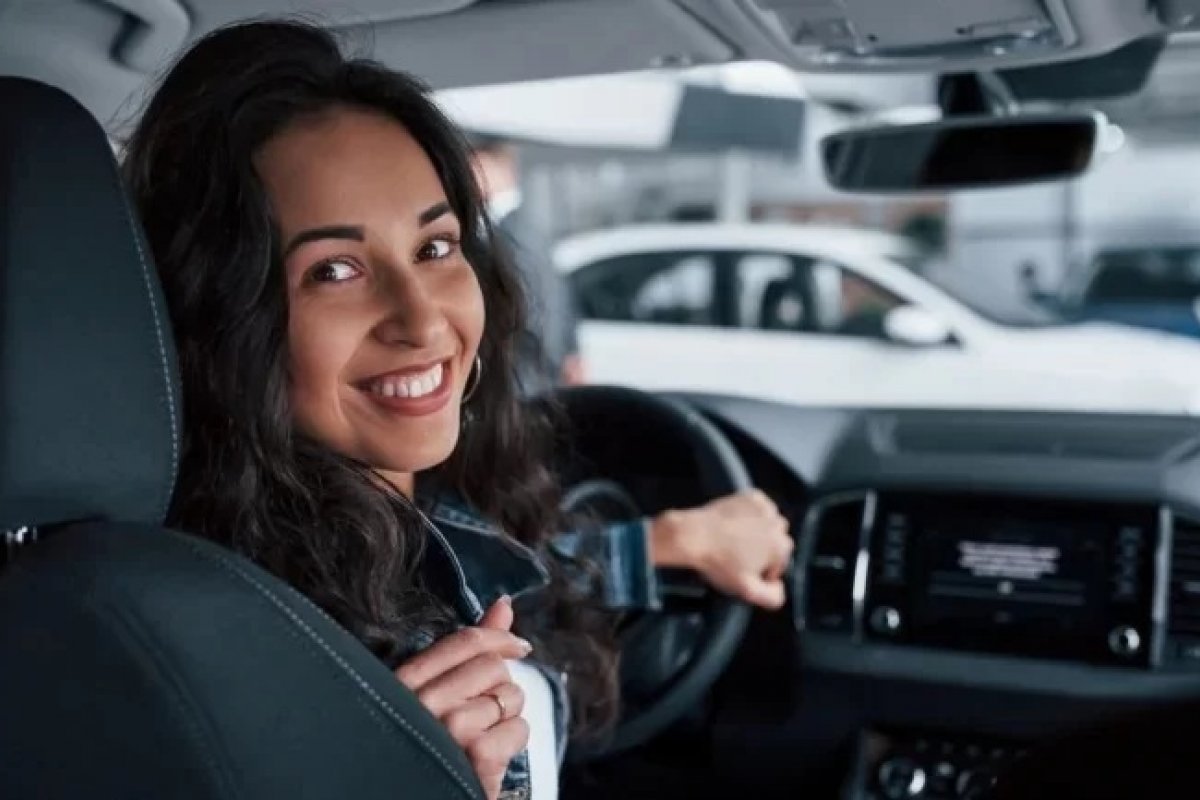 Uber lança ferramenta para que usuárias viagem com mulheres em Salvador 