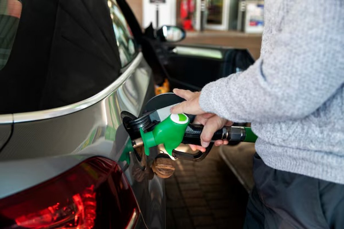Gasolina em alta: veja dicas para economizar no dia a dia 