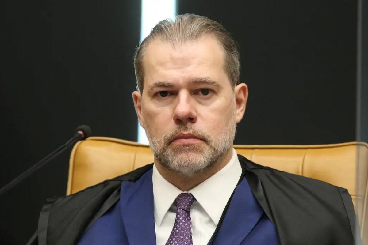 Toffoli se declara suspeito para relatar pedido de CPI do Master; Zanin será novo relator