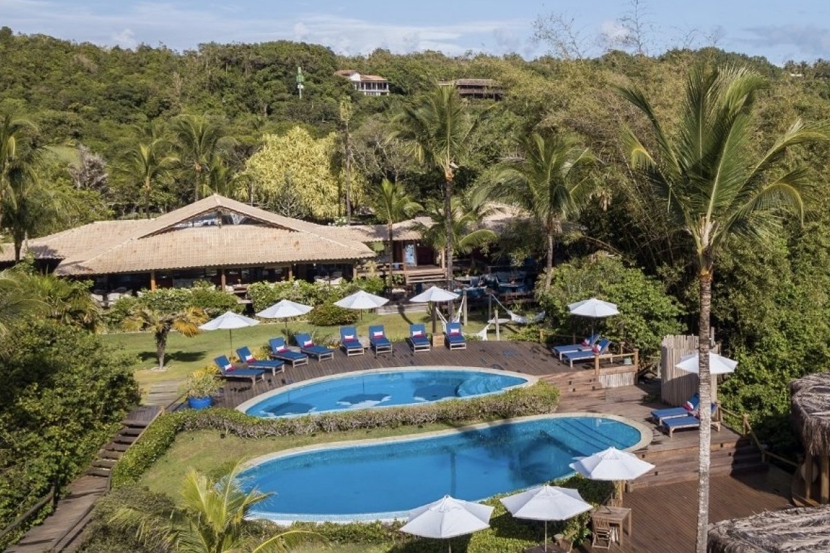 Bar da Costa, o pé na areia da Pousada Estrela D'água, abre as portas para o público do Festival Música Em Trancoso!