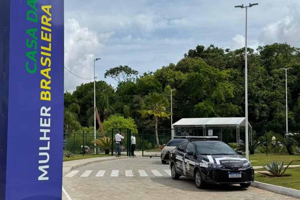 Homem é preso suspeito de matar companheira a facadas dentro de casa em Salvador