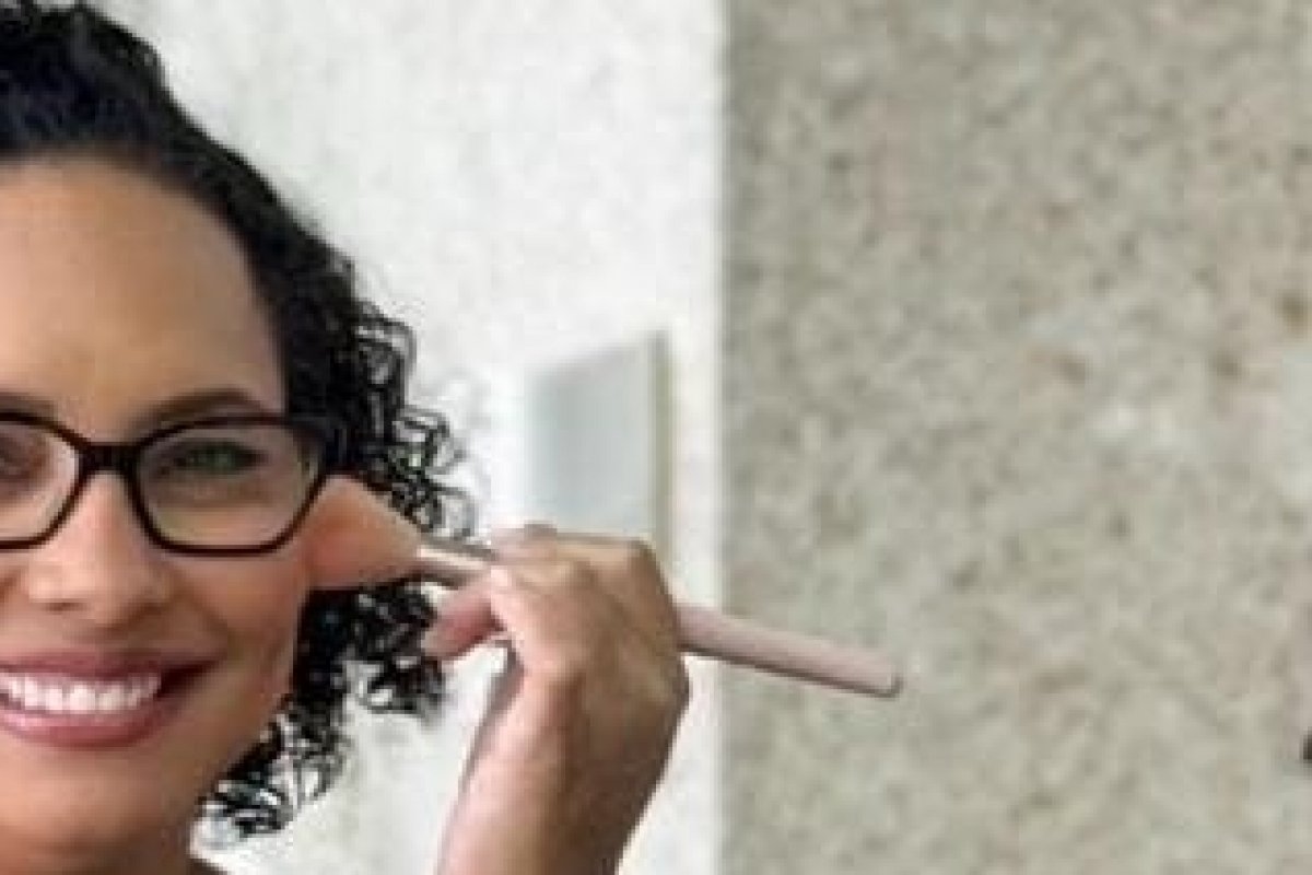 Mês da Mulher: Conheça os desafios da mulher cabeleireira e da mulher nos tempos modernos! 