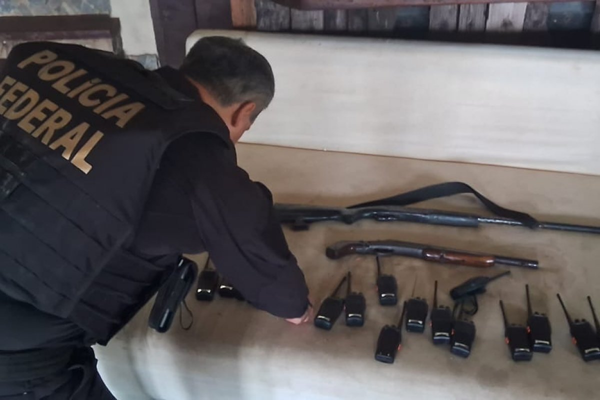 Suspeito de atirar em viatura da Força Nacional é preso com espingarda durante operação na Bahia