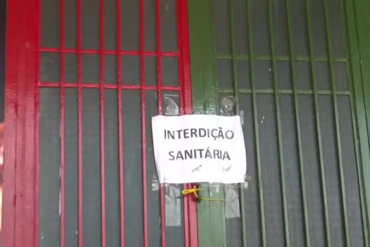 Mulher morre e outras 113 pessoas são internadas após comer pizza na Paraíba 