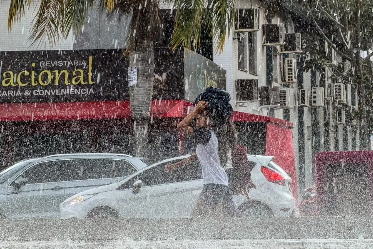 Bahia tem alerta de chuvas intensas para 99 cidades até quarta-feira; veja lista