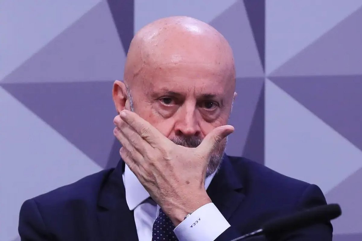 Careca do INSS usou empresa em nome de idosa morta para movimentar milhões