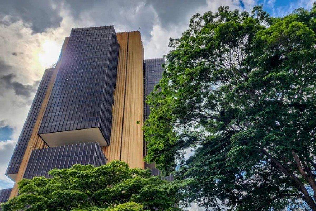 Copom reduz Selic para 14,75% após meses de estabilidade
