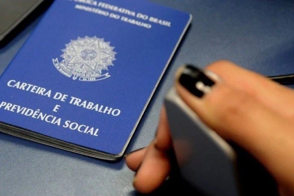SineBahia divulga vagas de emprego para esta sexta-feira (20)