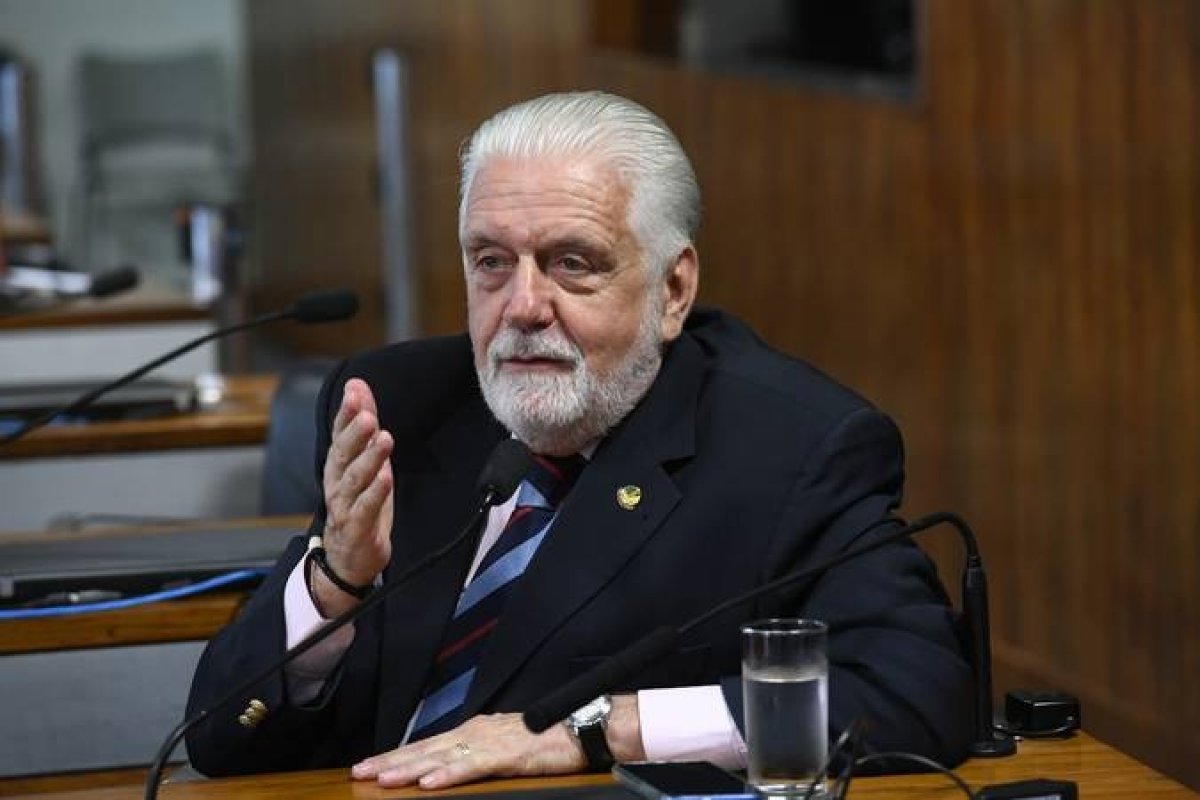 Vídeo: Jaques Wagner justifica empresa de nora ter recebido dinheiro do Banco Master