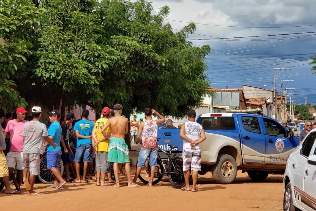 Criança de 5 anos é morta a tiros na porta de bar, em Barreiras, na Bahia 