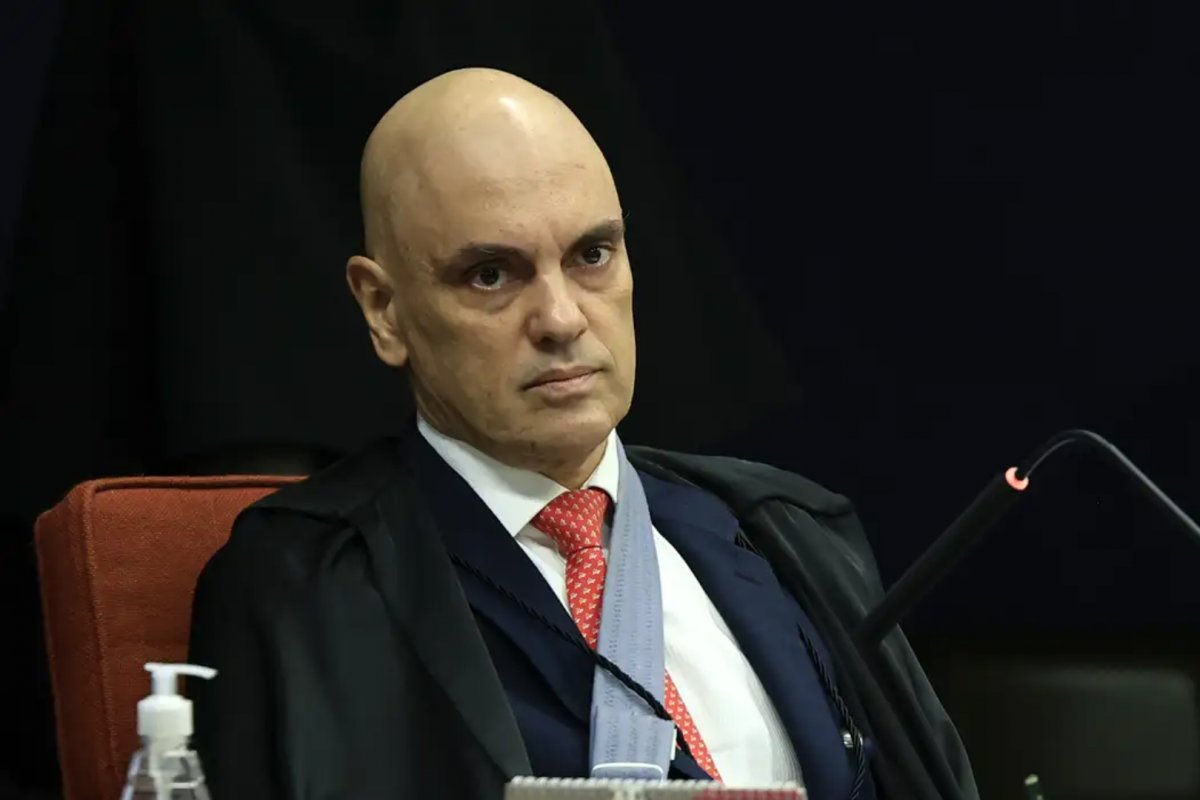 Moraes decreta prisão de contador suspeito de quebra de sigilo fiscal de parentes de autoridades