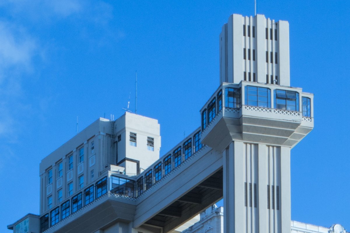 Escritor baiano pede fiscalização da Prefeitura de Salvador no Elevador Lacerda. Saiba o que aconteceu;