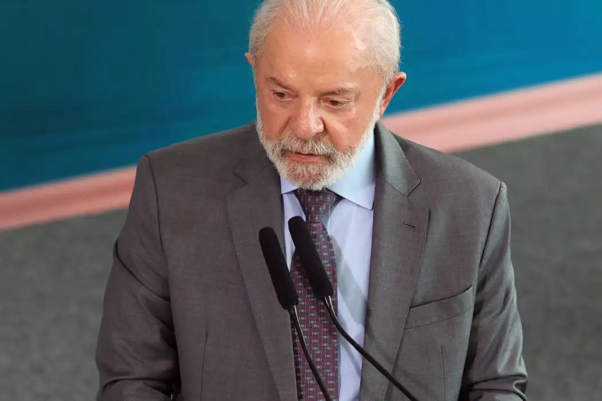 Lula deve sancionar lei que retoma financiamento do BNDES a projetos internacionais 