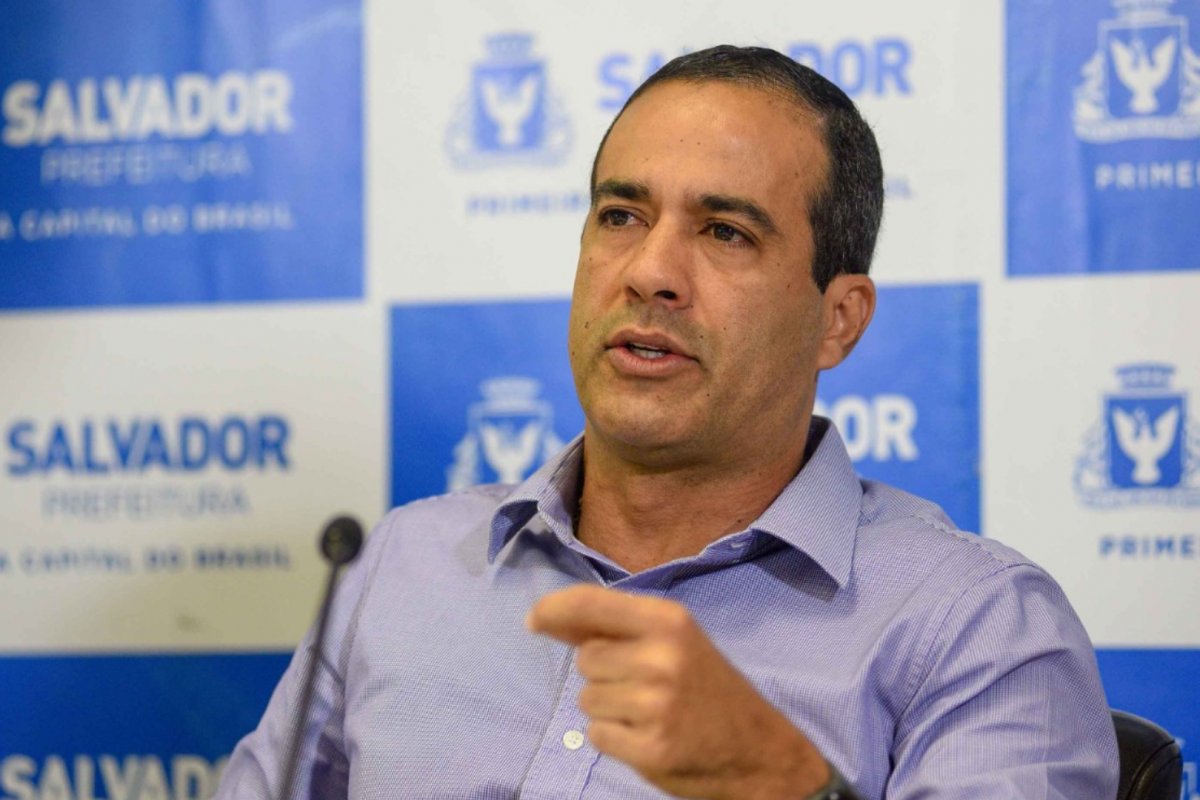 Bruno Reis sanciona lei que proíbe materiais sobre identidade de gênero de crianças em escolas e unidades de saúde