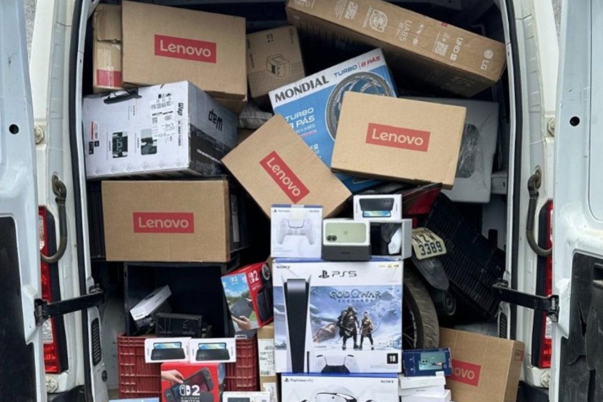  Homem é preso suspeito de integrar esquema de desvio de produtos eletrônicos em Feira de Santana