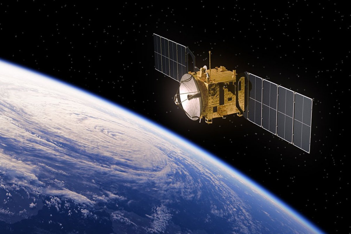 Starlink perde contato com satélite após falha em órbita