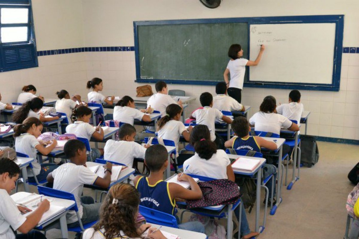 Parceria entre rede de ensino e organização social transforma trajetórias de jovens da rede pública da capital baiana! 