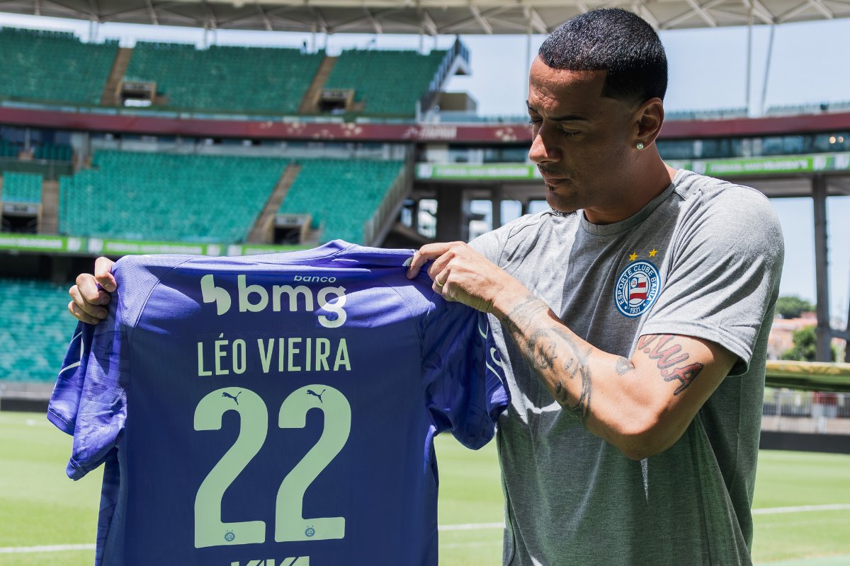Léo Vieira é apresentado pelo Bahia e reforça meta tricolor para a temporada