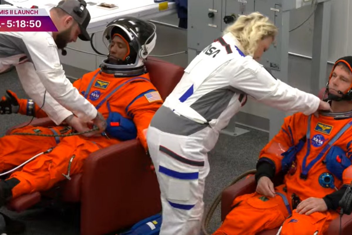 Nasa investiga problema em foguete momentos antes do lançamento