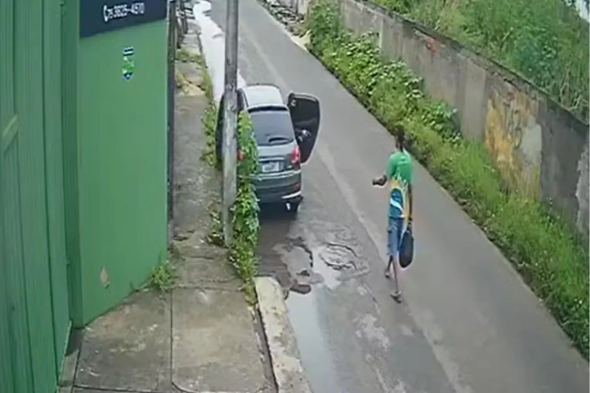 PMs são presos suspeitos de execução por vingança em Feira de Santana