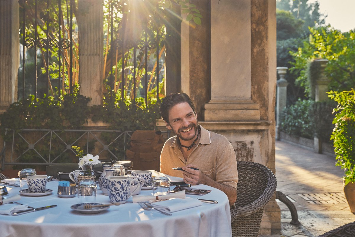 Roman Coppola abre sua casa na Itália para um curta-metragem da Montblanc! 