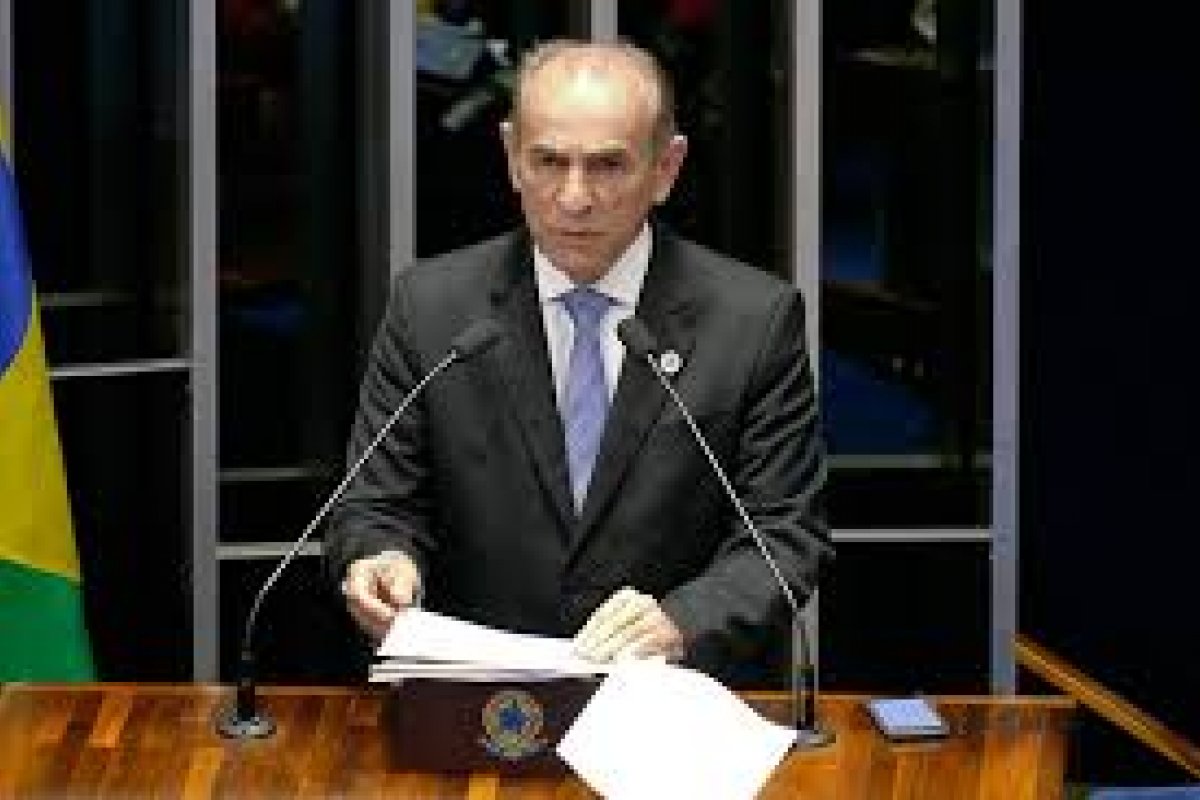 Deputados e senadores realizam sessão conjunta de votação