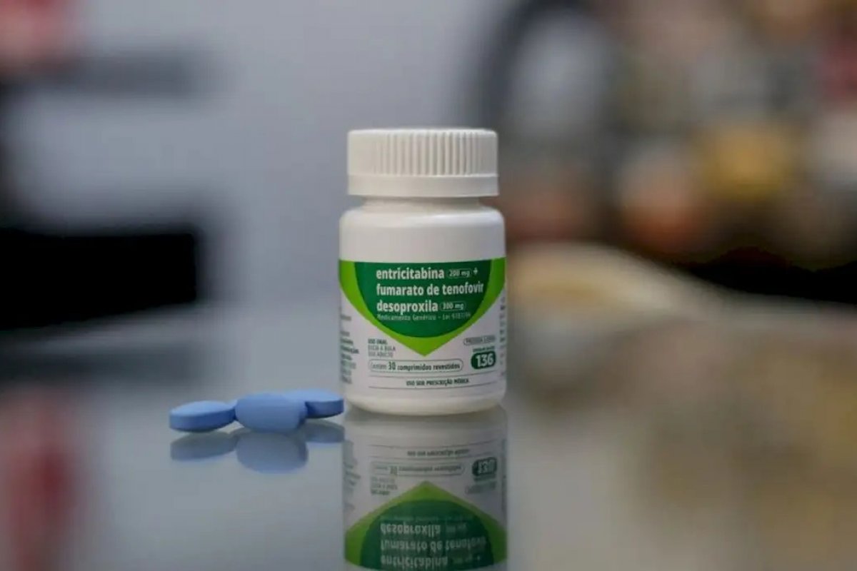 Fiocruz Bahia lança estudo para ampliar uso da PrEP entre jovens em Salvador