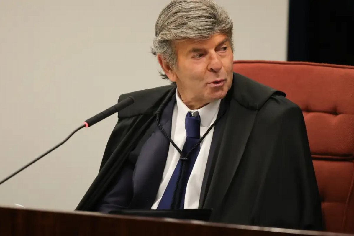  Fux cita Master e diz que, se políticos do RJ forem ao inferno, vão com 'altas autoridades'