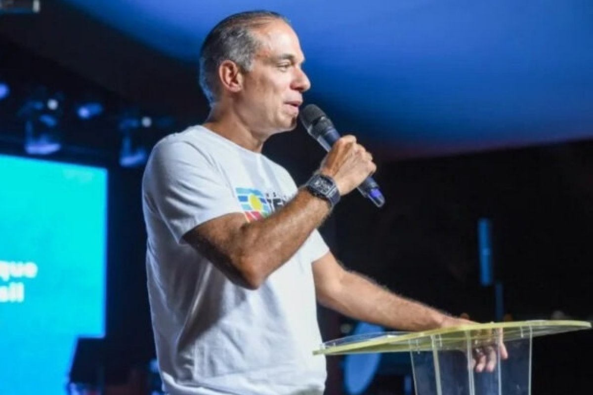 Ex-sócio do Banco Master tenta captar R$ 500 milhões para manter operação do Credcesta na Bahia