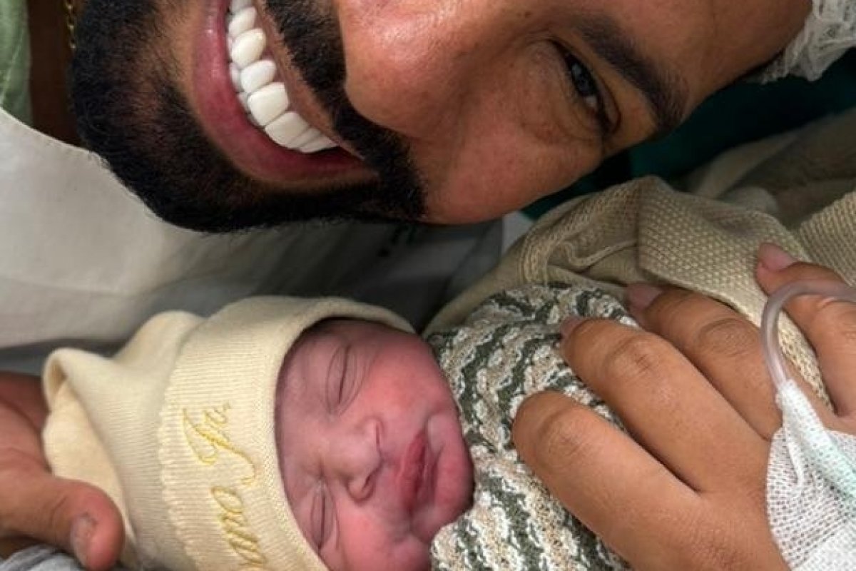 Nasce Silvano Júnior, filho do cantor Silvanno Salles com a empresária Jéssica Dandara!   