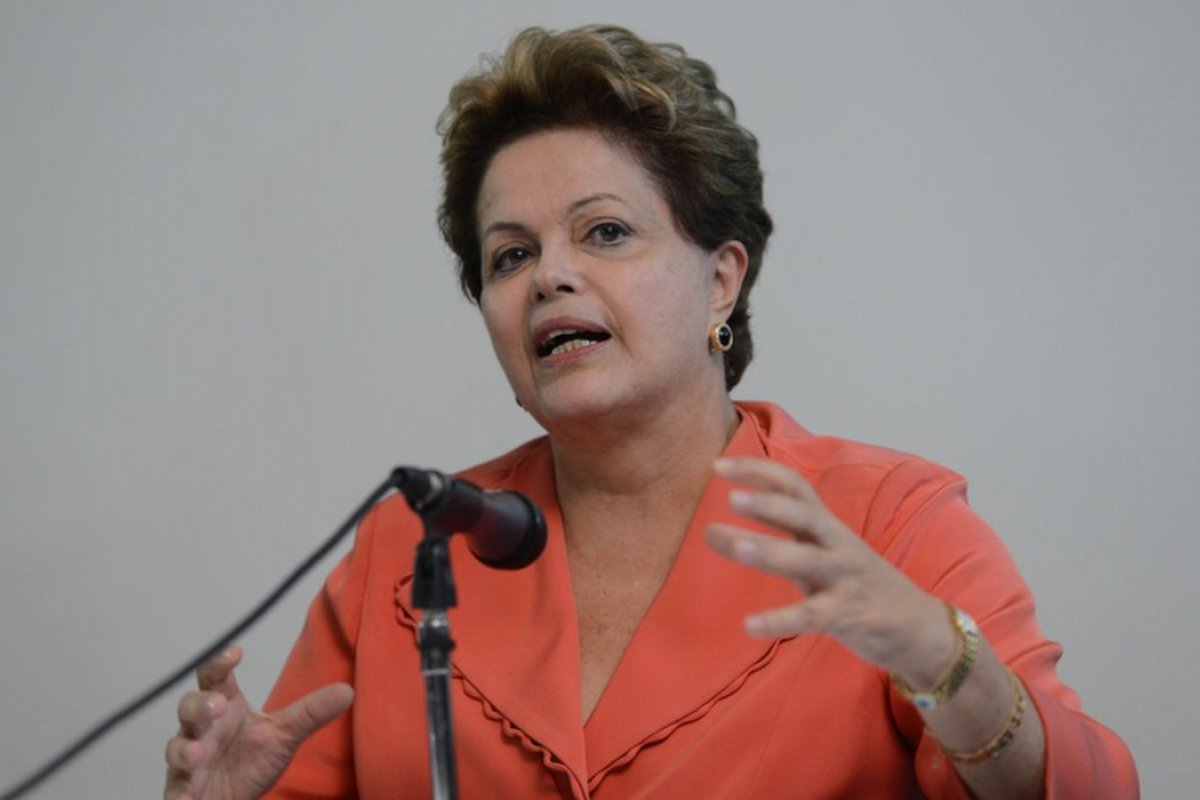 “Ofensa ao Estado Democrático de Direito”, diz PT sobre julgamento virtual do impeachment de Dilma