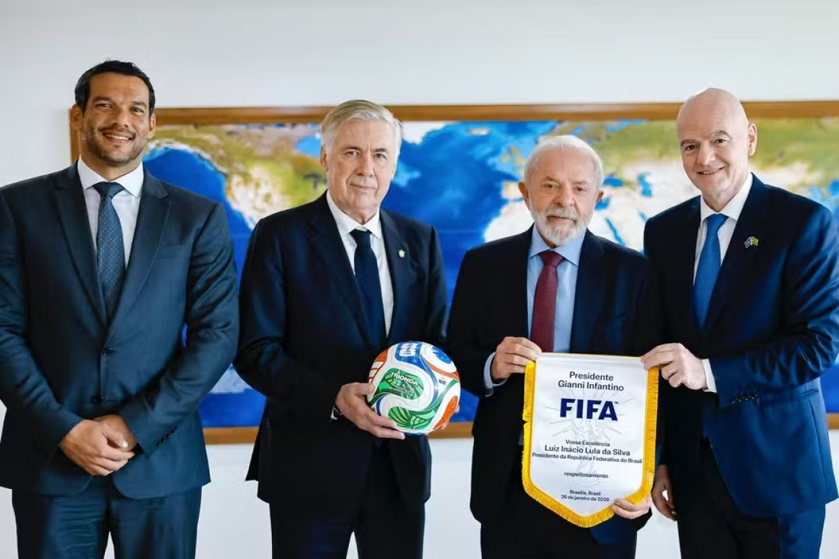 Lula revela conversa com Ancelotti sobre possível convocação de Neymar para Copa 