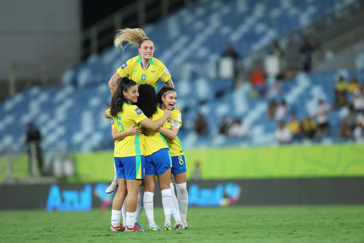 Brasil goleia Zâmbia por 6 a 1 na Arena Pantanal