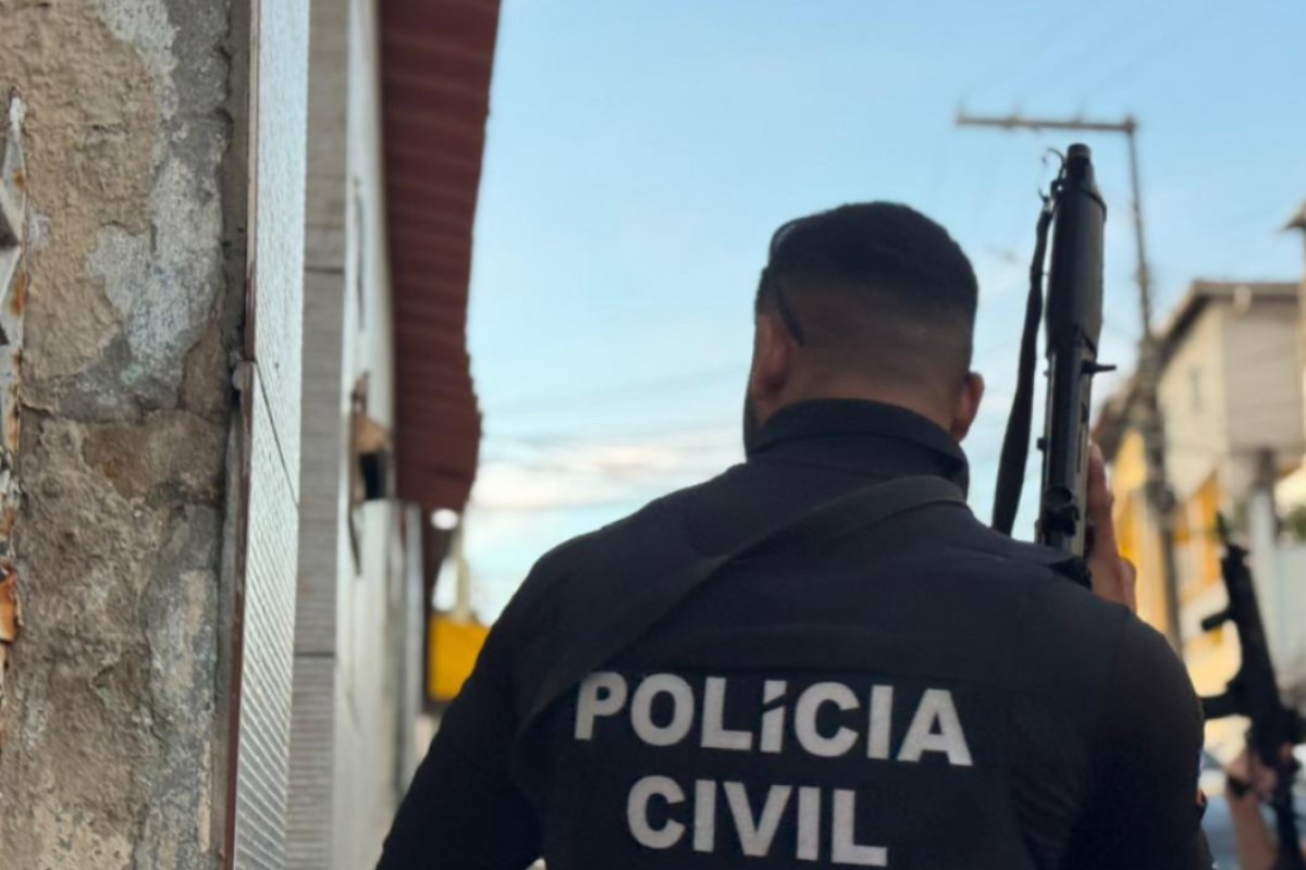Adolescentes são detidos e mulher é presa após agressões e tentativa de homicídio em escola no recôncavo baiano 