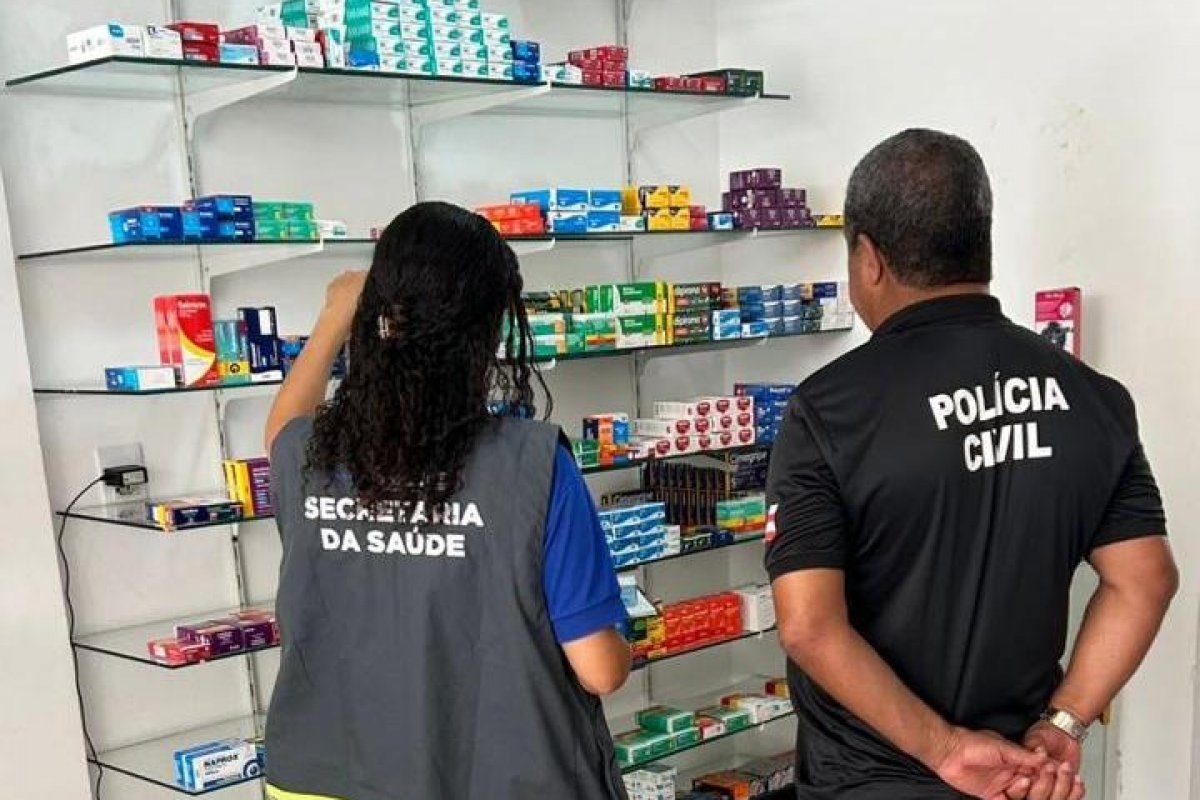 Operação apreende 700 medicações e interdita farmácia em Camaçari