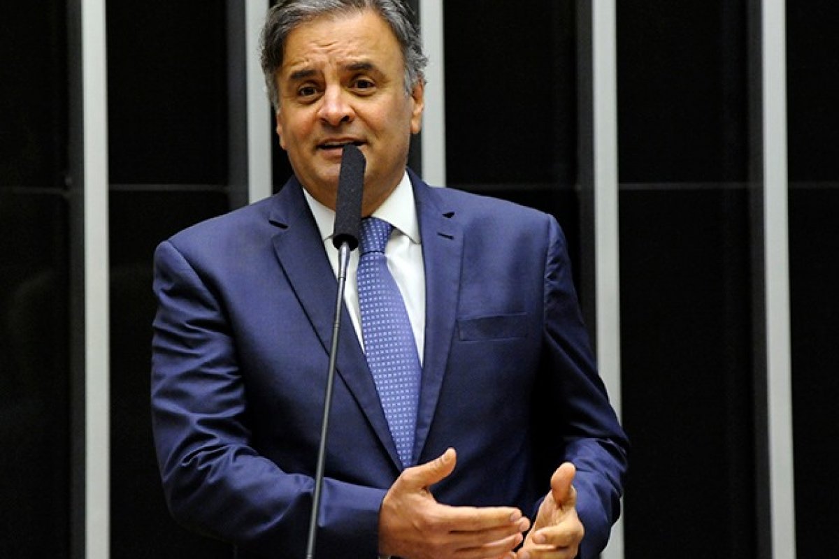 Aécio classifica relatório final da CPI do Crime Organizado como 'frágil' e defende ministros do STF